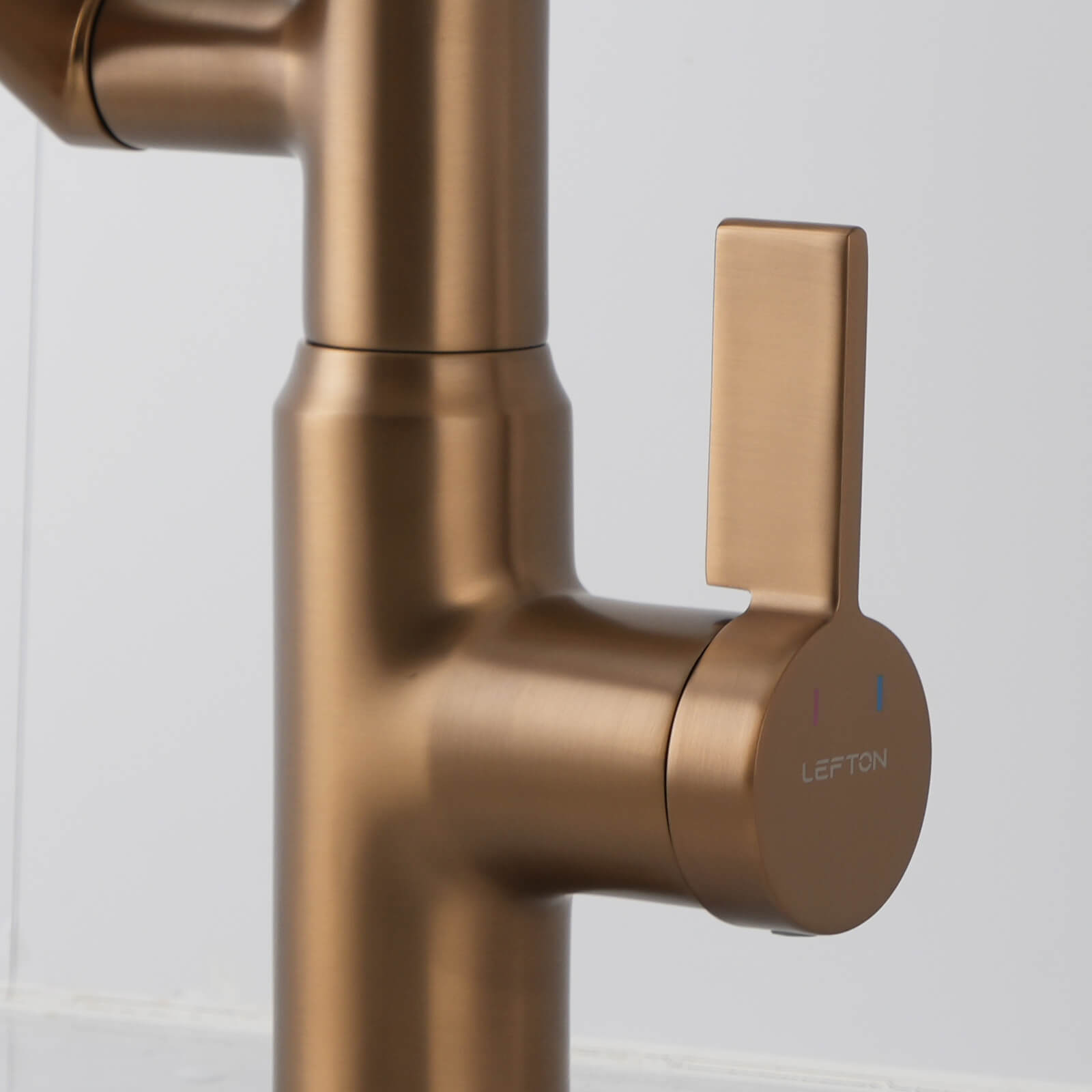 Recertified-Lefton Single-Hole Rotatable Faucet with Temperature Display-BF2204-US