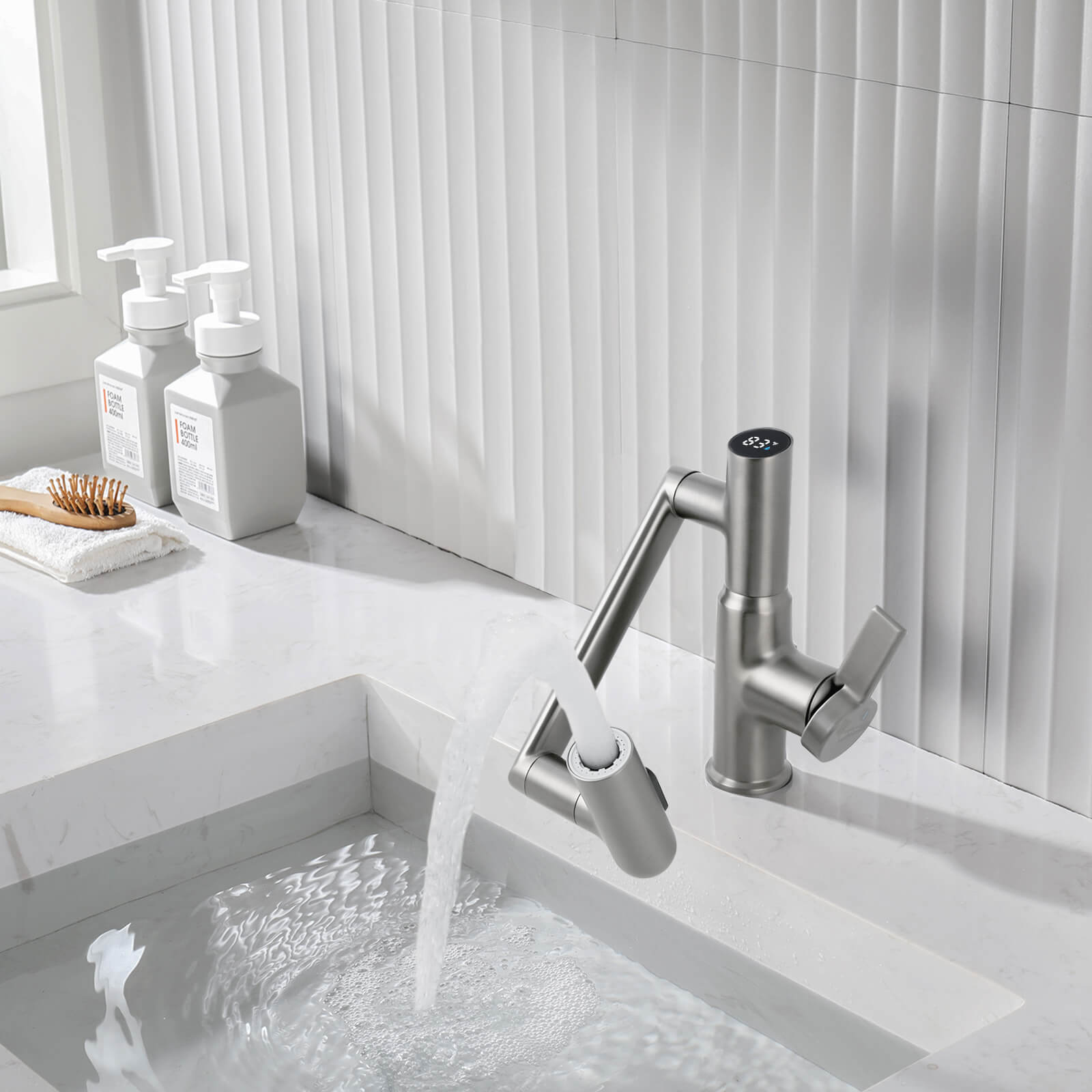Recertified-Lefton Single-Hole Rotatable Faucet with Temperature Display-BF2204-US