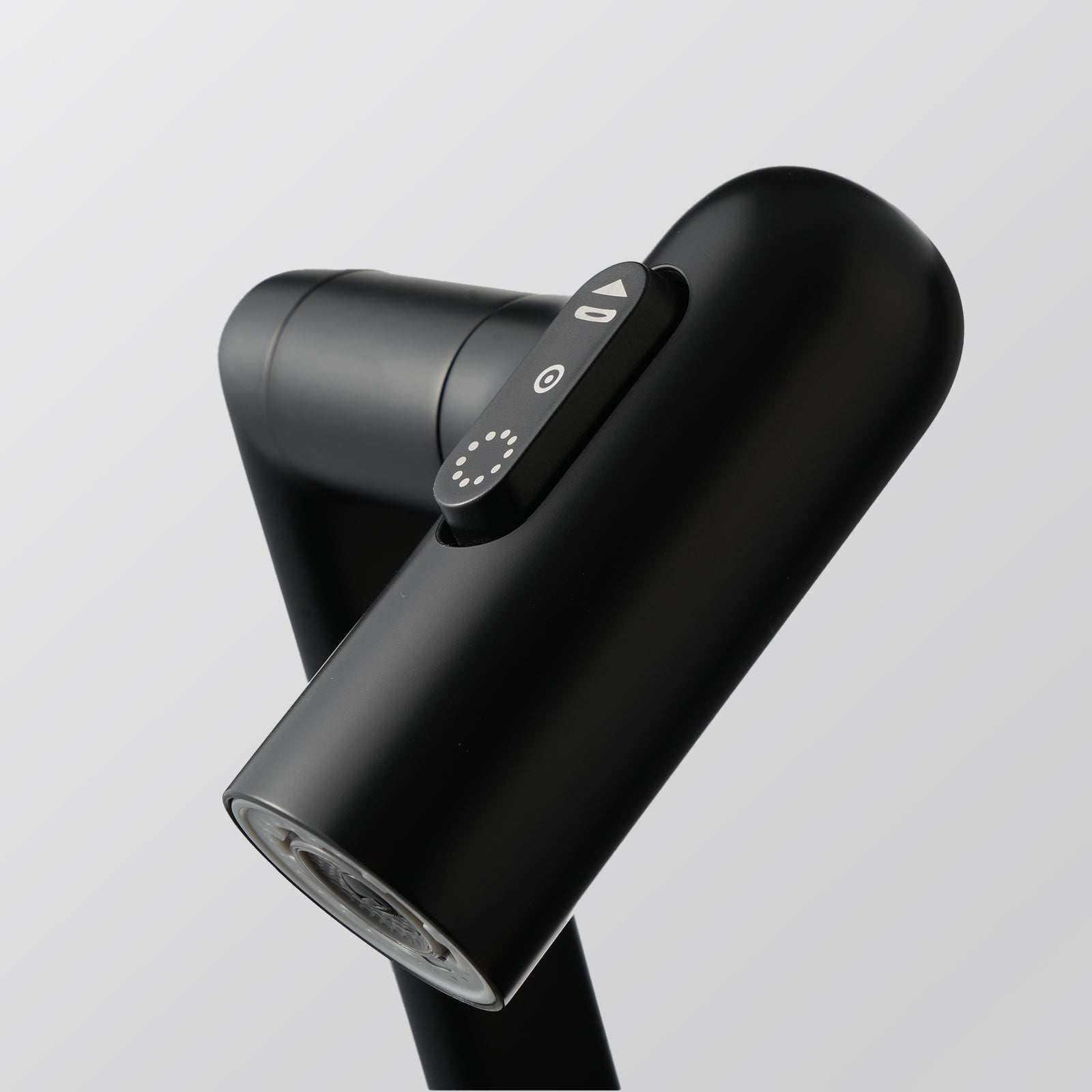 Recertified-Lefton Single-Hole Rotatable Faucet with Temperature Display-BF2204-US