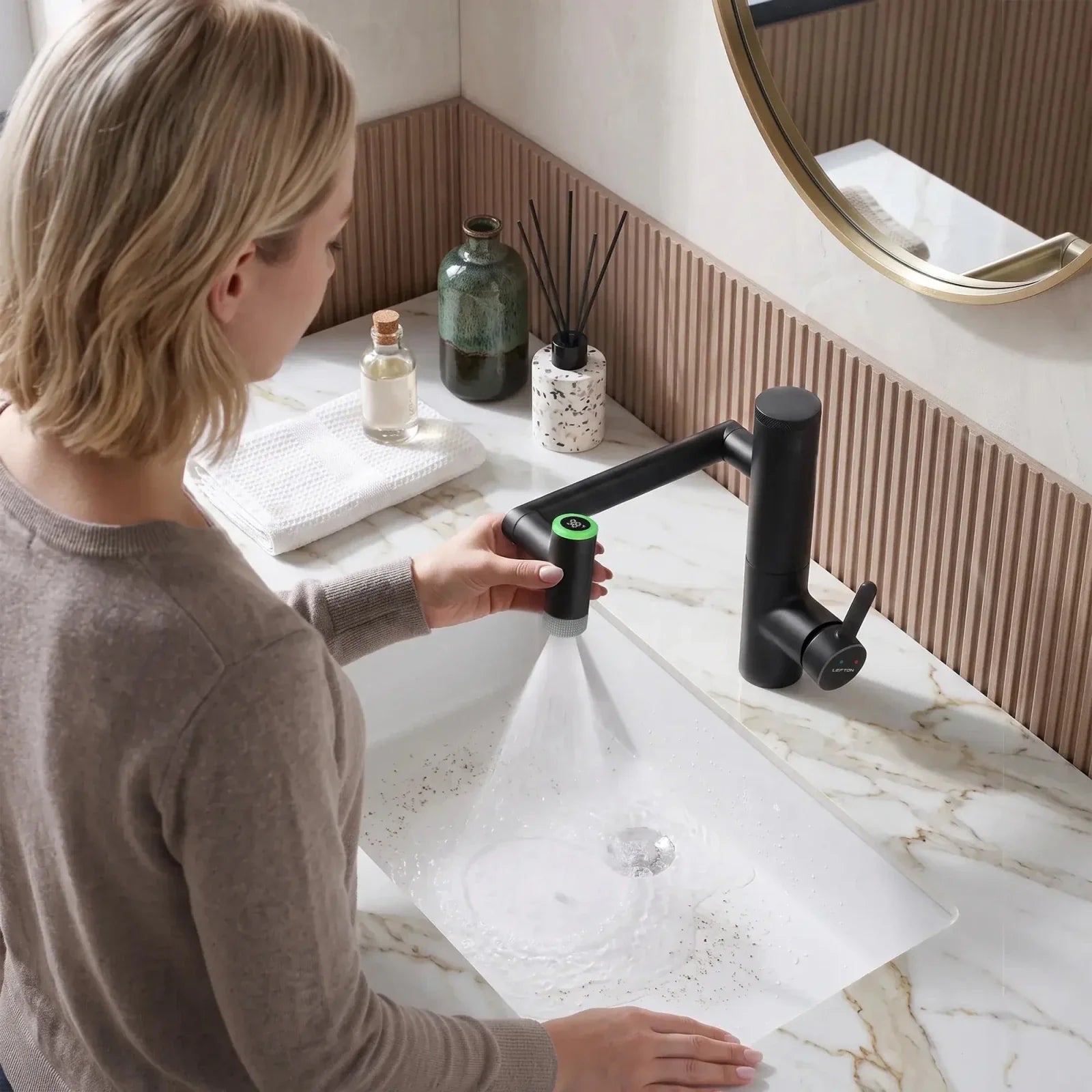 Lefton 1080° Rotating Bathroom Built-in Filter Faucet With Temperature Display-BPF01
