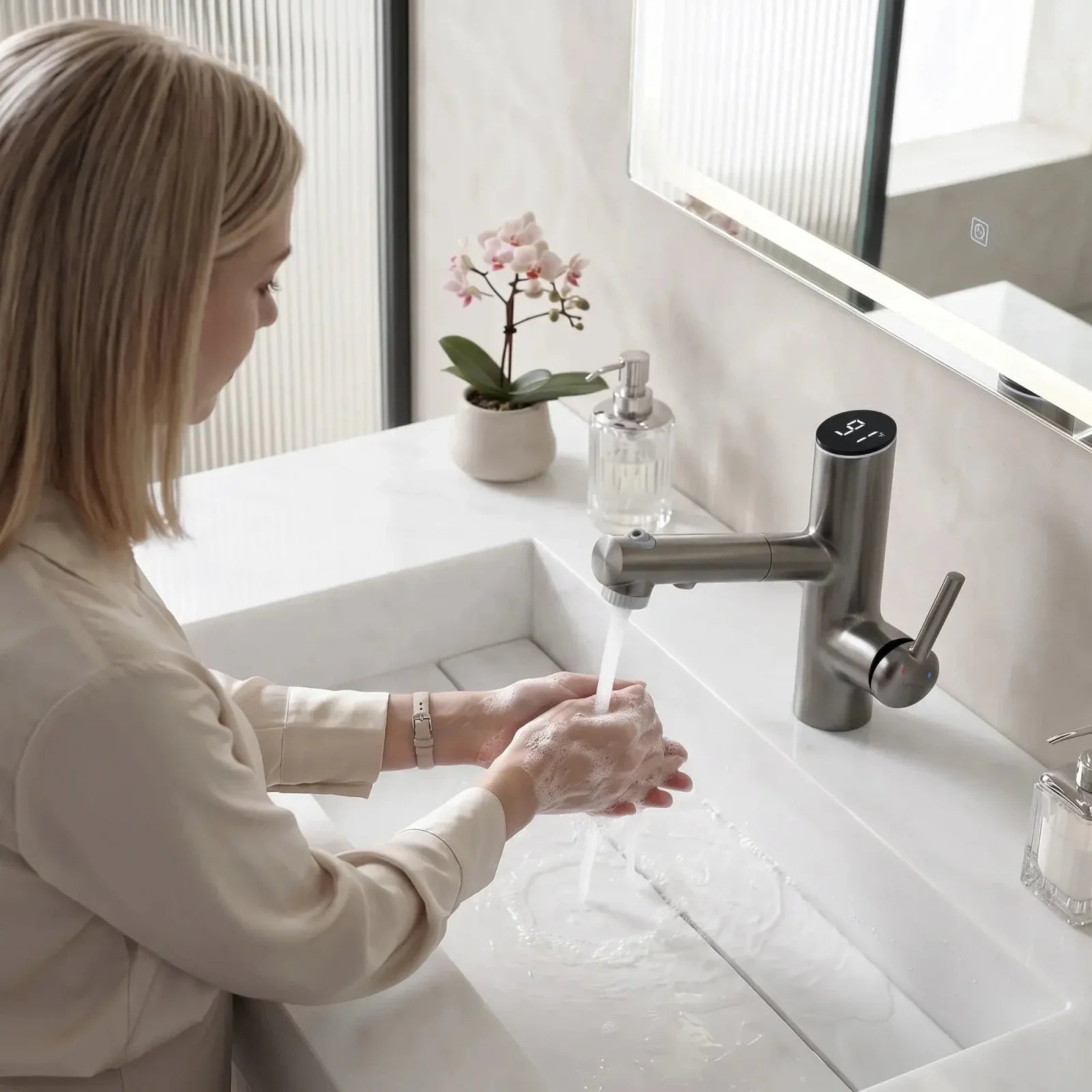 Lefton Single-Handle Bathroom Fountain Faucet With Temperature Display-BF2502
