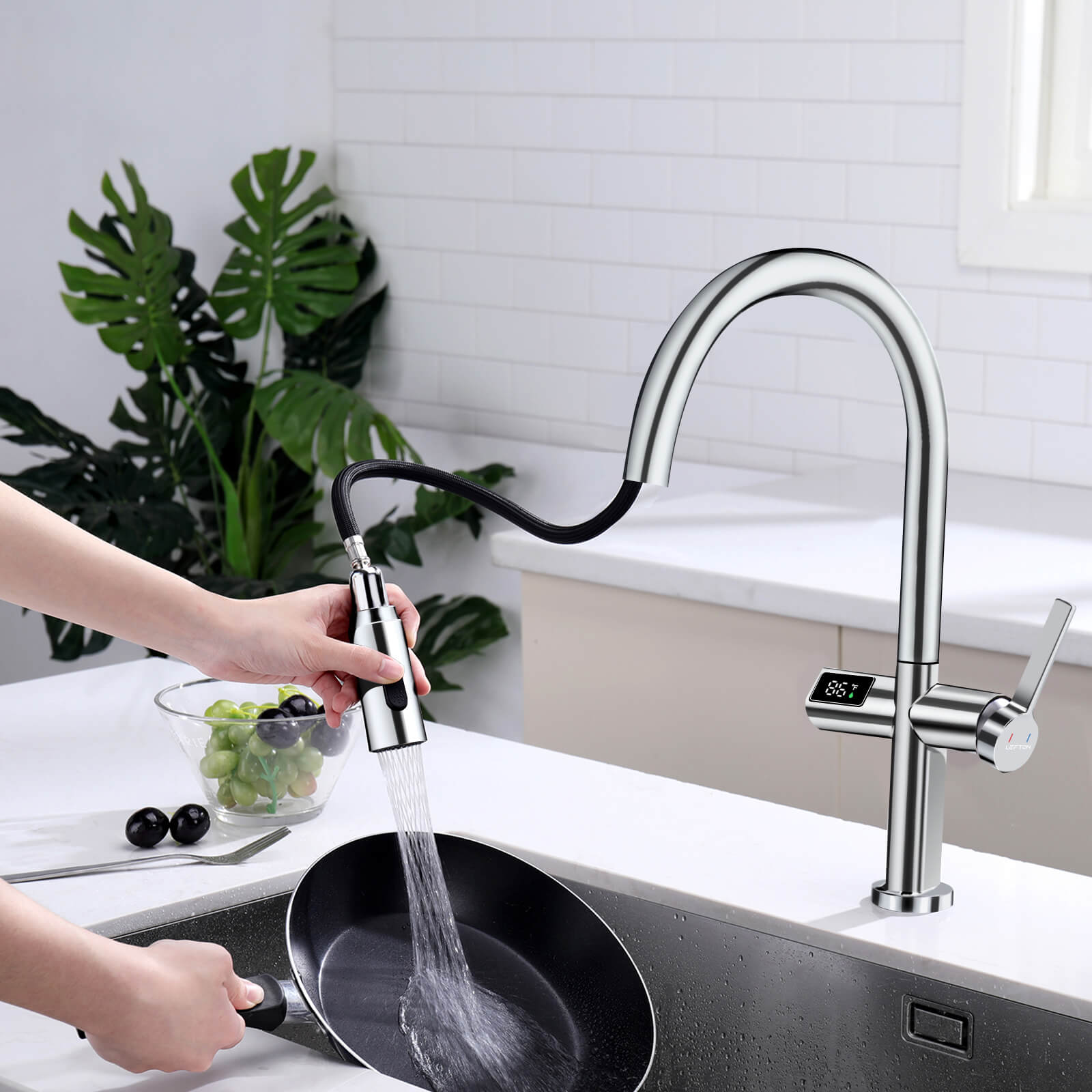 Recertified-Lefton Touchless Sensor Kitchen Faucet with Temperature Display-KF2206-US