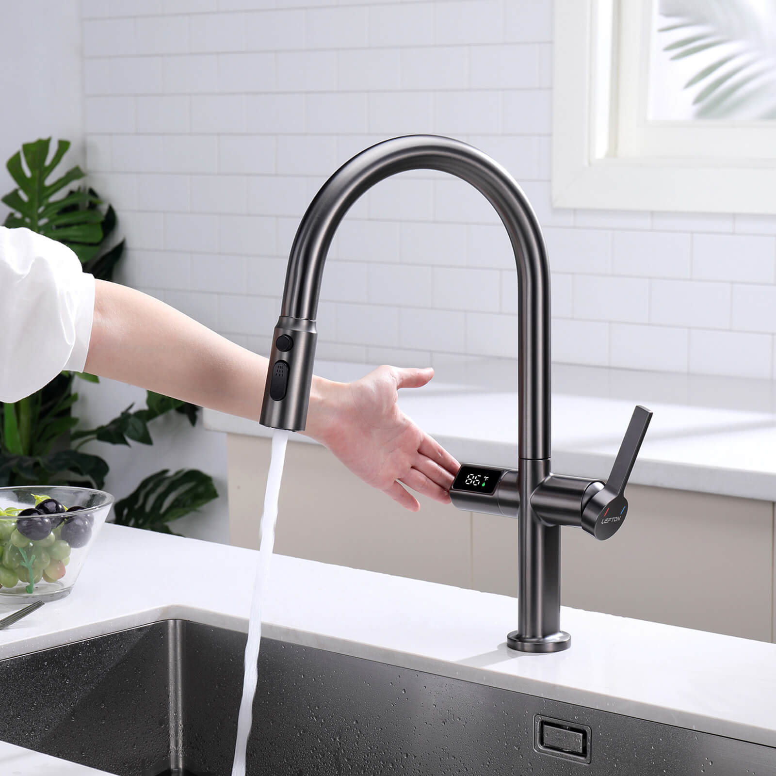 Recertified-Lefton Touchless Sensor Kitchen Faucet with Temperature Display-KF2206-US